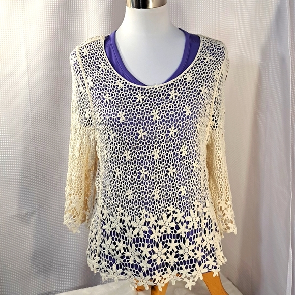 3/$25 Periwinkle Work Out Short Sleeve Shirt & Lace Cover Shirt - Picture 4 of 10